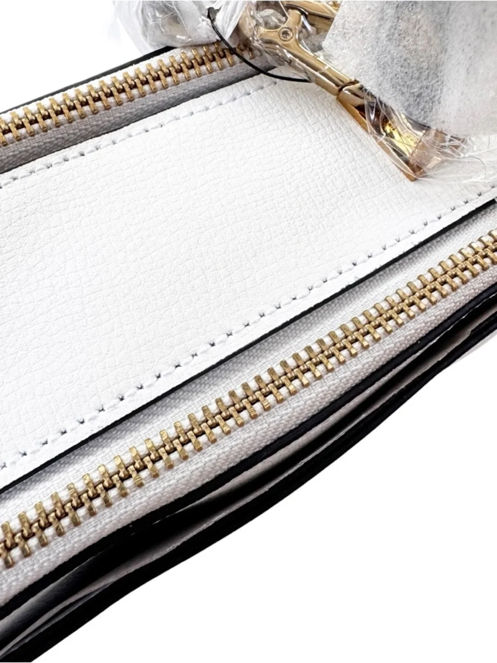 NWT Karl Lagerfeld Paris SIMONE CAMERA Crossbody Bag Logo Strap White with Gold